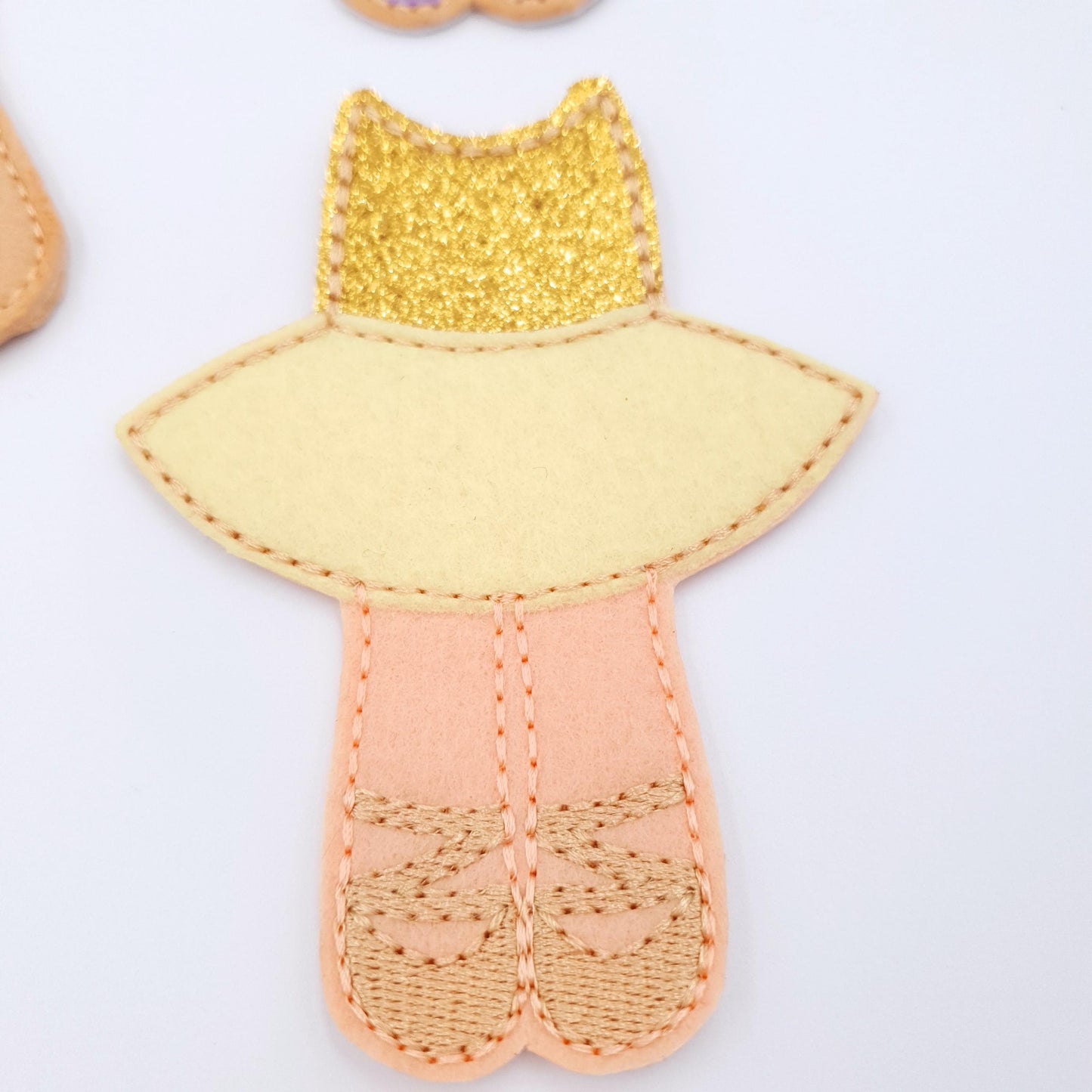 ITH Dress Up Doll Embroidery Design Set with 4 Outfits  Felt Paper Doll Starter Bundle  5x7 Hoop Quiet Book Toy