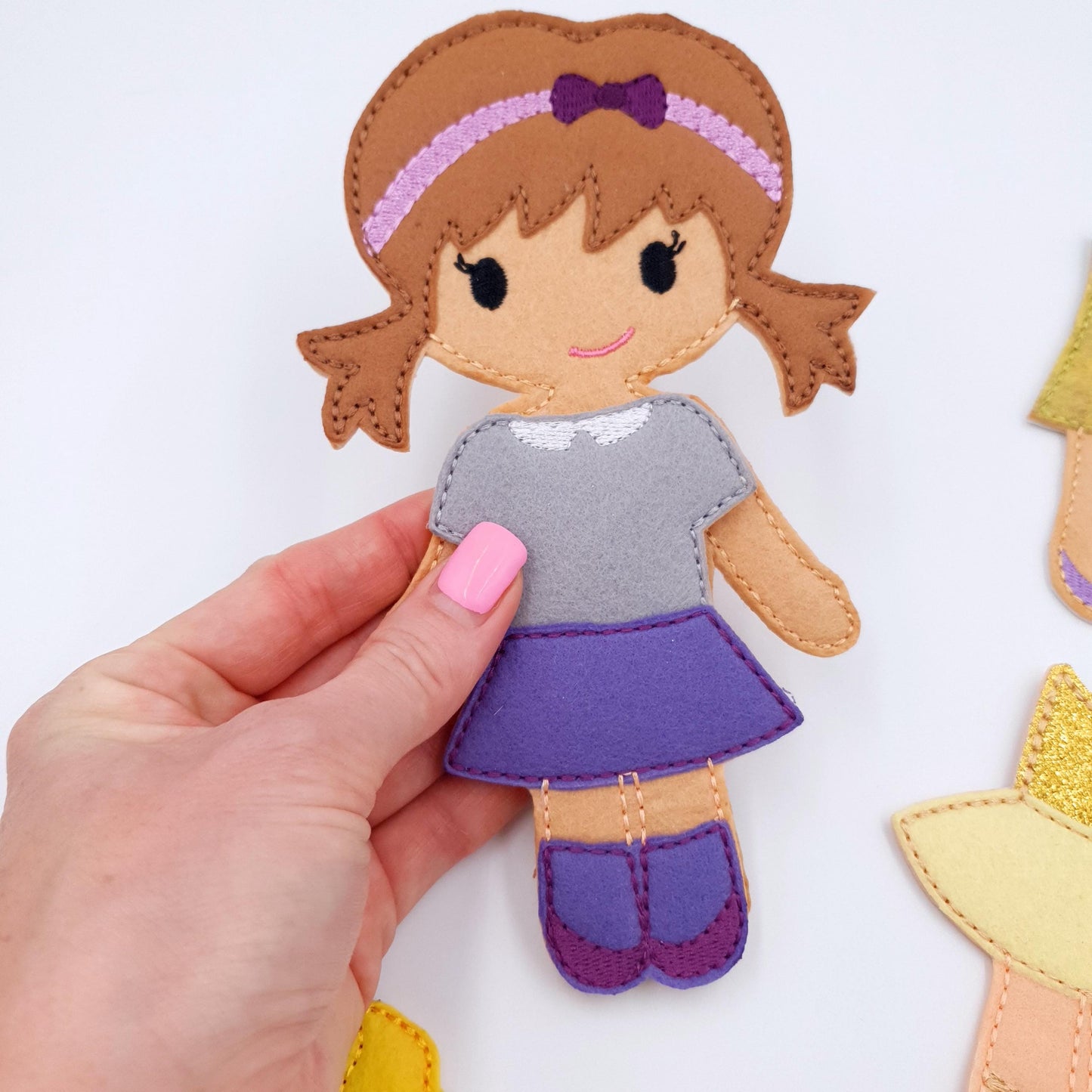 ITH Dress Up Doll Embroidery Design Set with 4 Outfits  Felt Paper Doll Starter Bundle  5x7 Hoop Quiet Book Toy