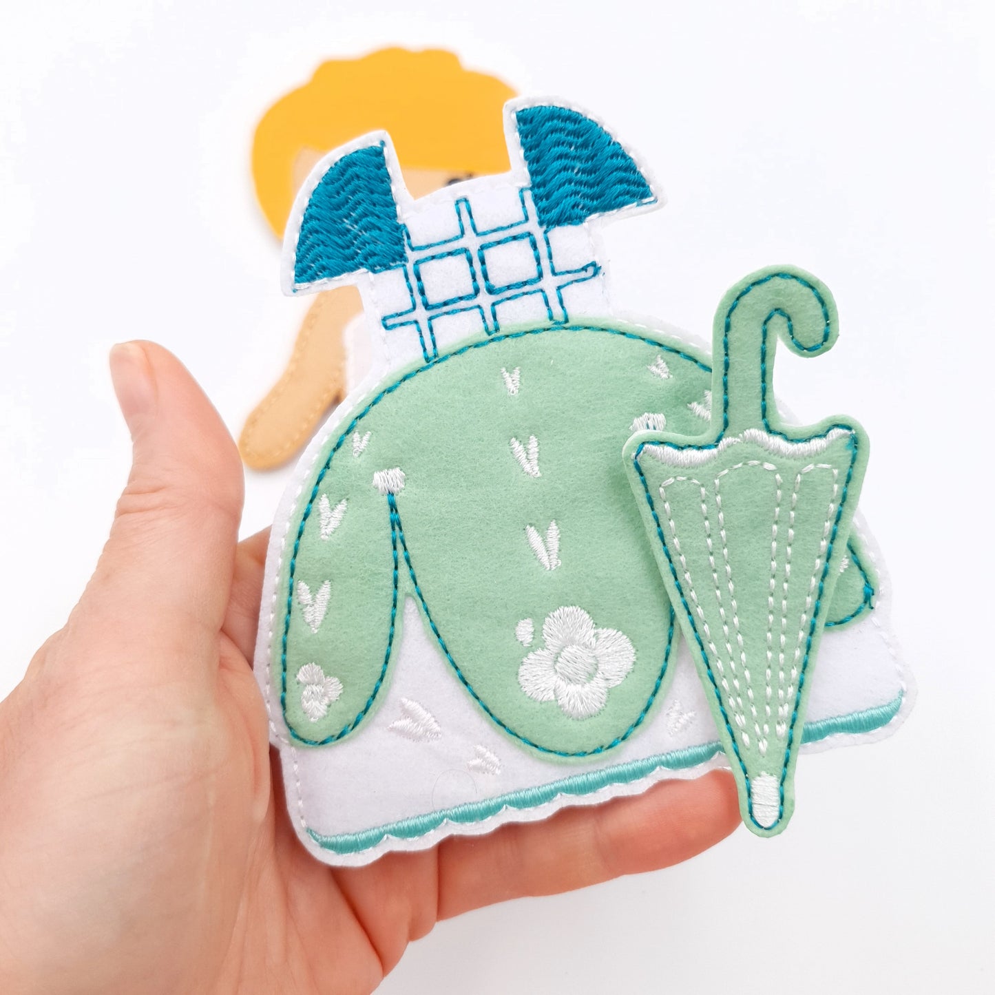 Sweet Felt Doll with Mint Dress and Umbrella ITH Embroidery Design