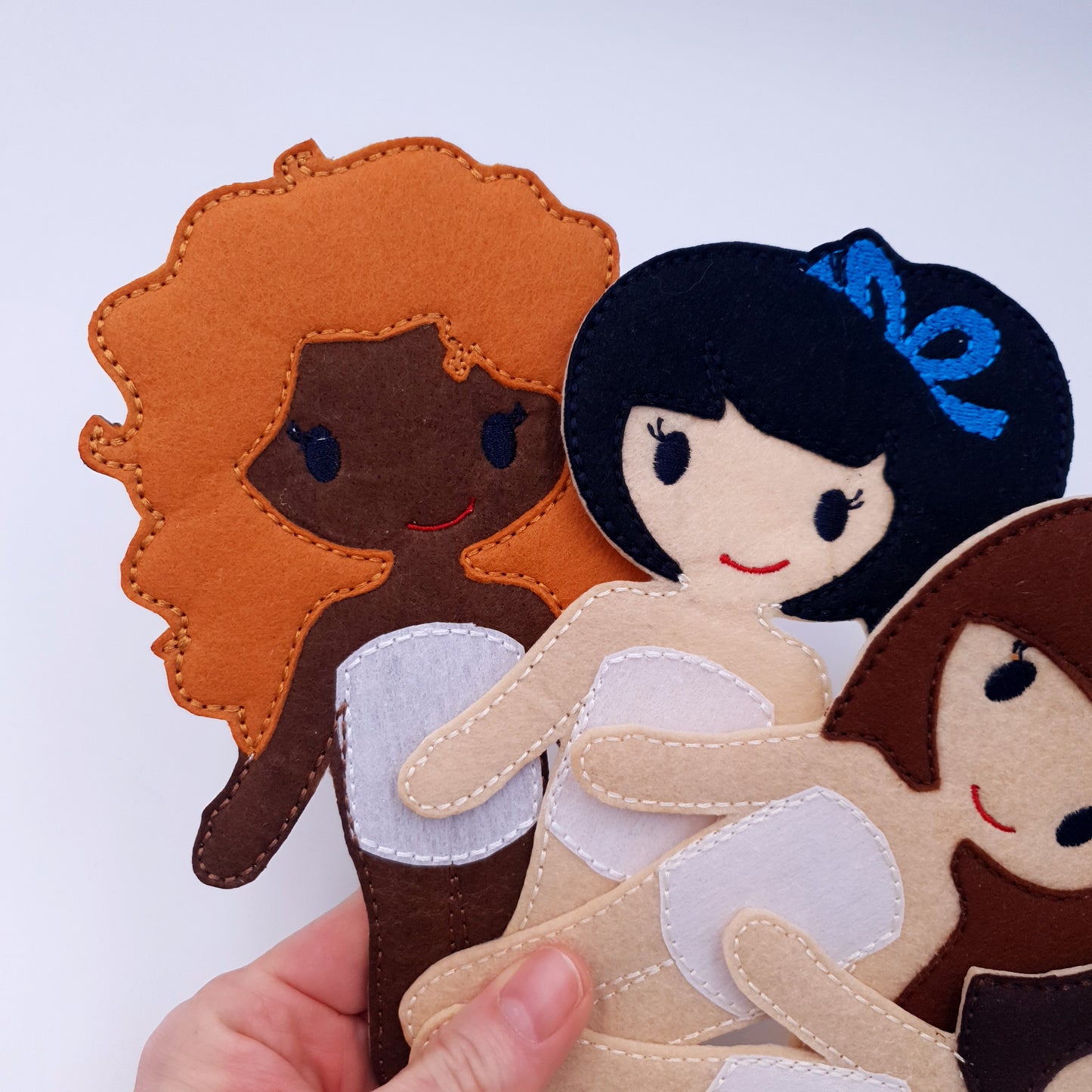 ITH Dress Up Dolls Multi Skin Tone 4 Base Dolls Machine Embroidery Design