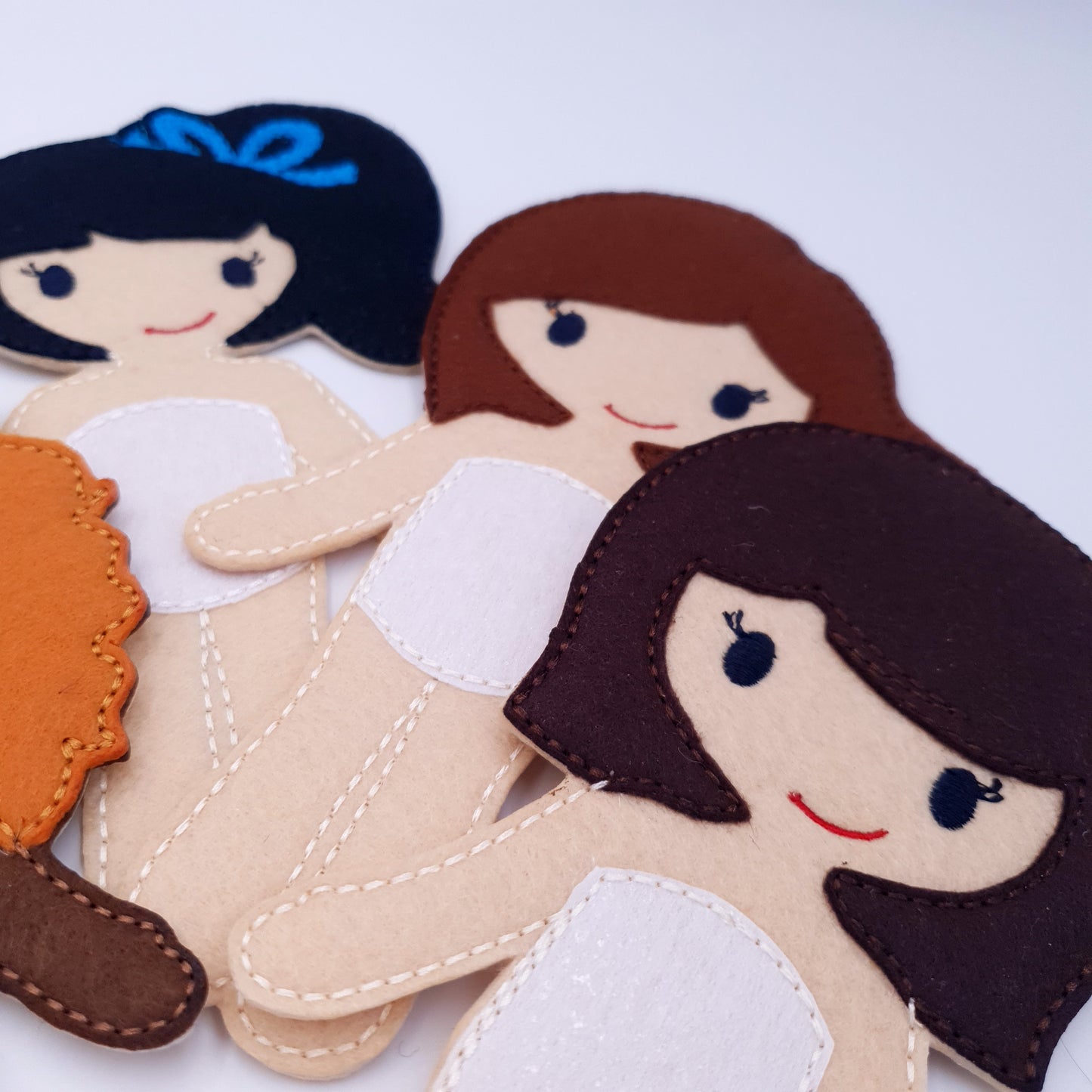 ITH Dress Up Dolls Multi Skin Tone 4 Base Dolls Machine Embroidery Design