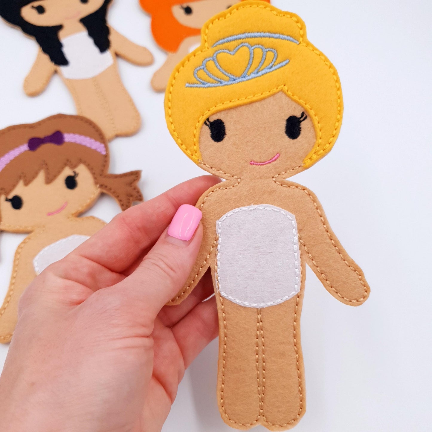 ITH Dress Up Dolls Embroidery Design Felt Paper Doll Starter Pack 5x7 Hoop