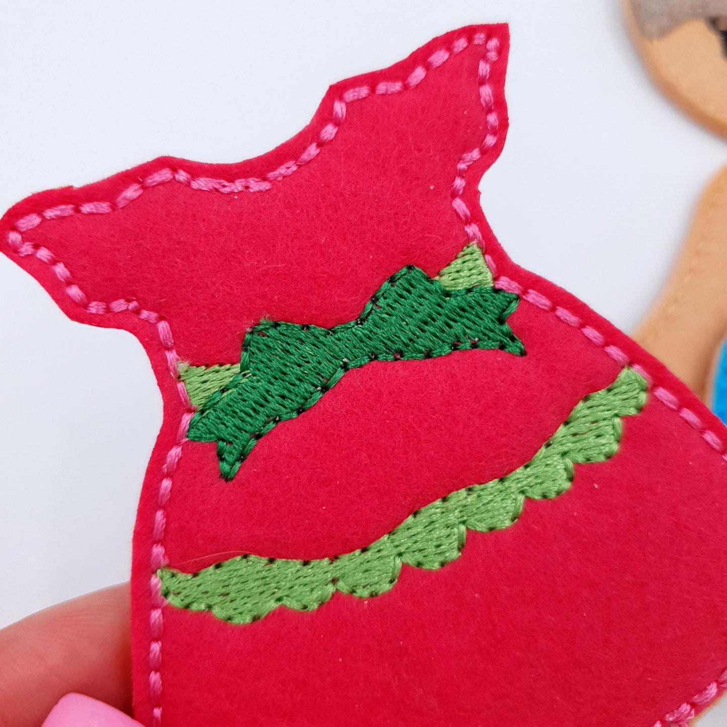 ITH Felt Doll Embroidery Pattern: Dress-Up Clothes, Quiet Book Toy (Digital Download)