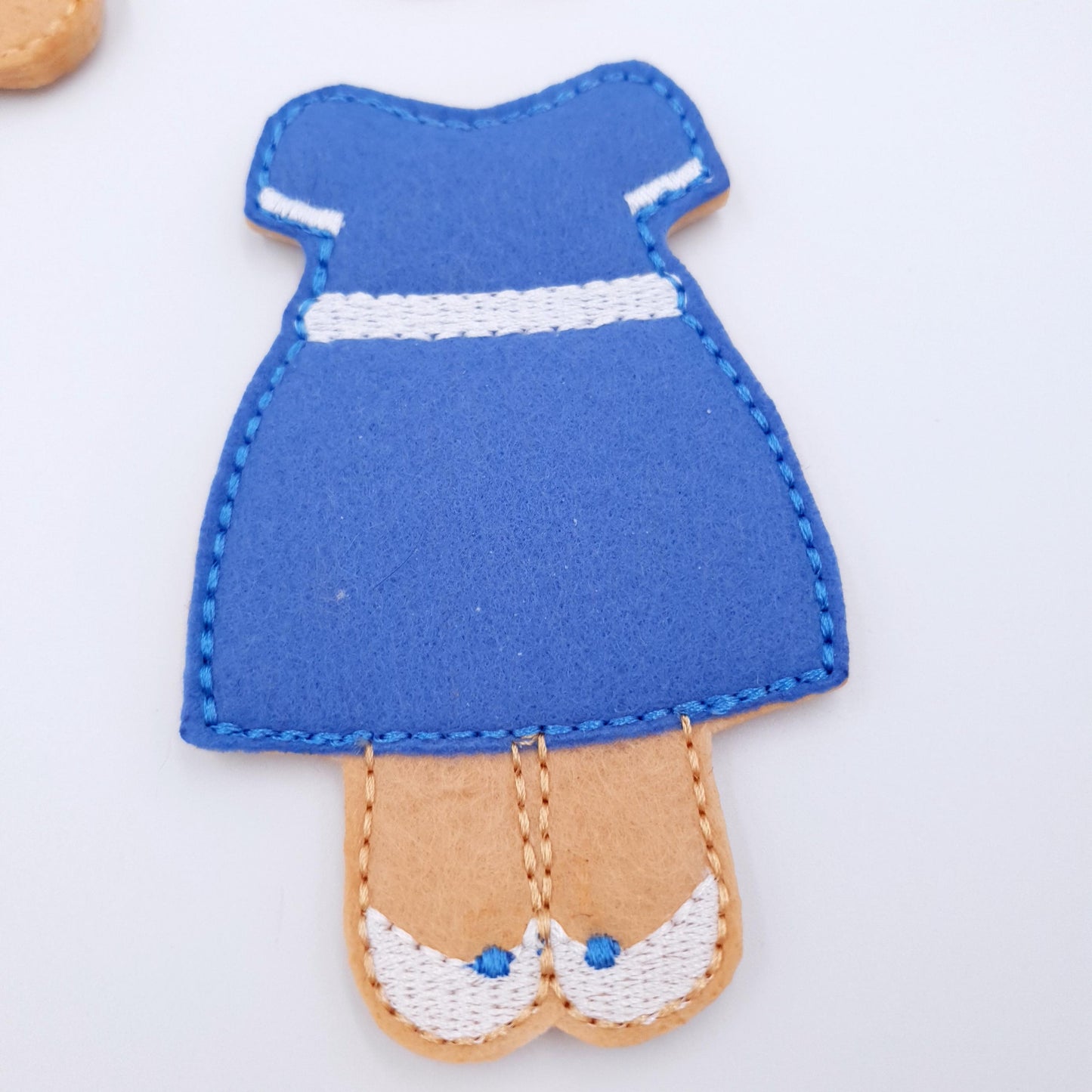 Felt Doll & 4 Outfits ITH Embroidery Design Doll Wardrobe Bundle Digital Download